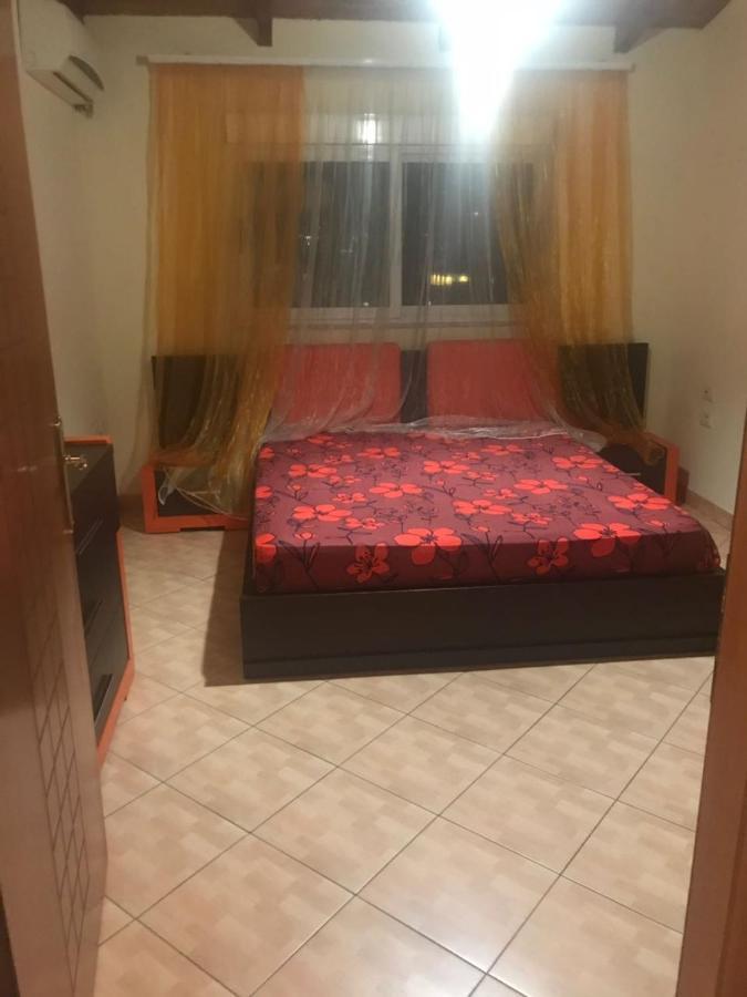 Lovely 2 bedroom apartment Tirana Buitenkant foto